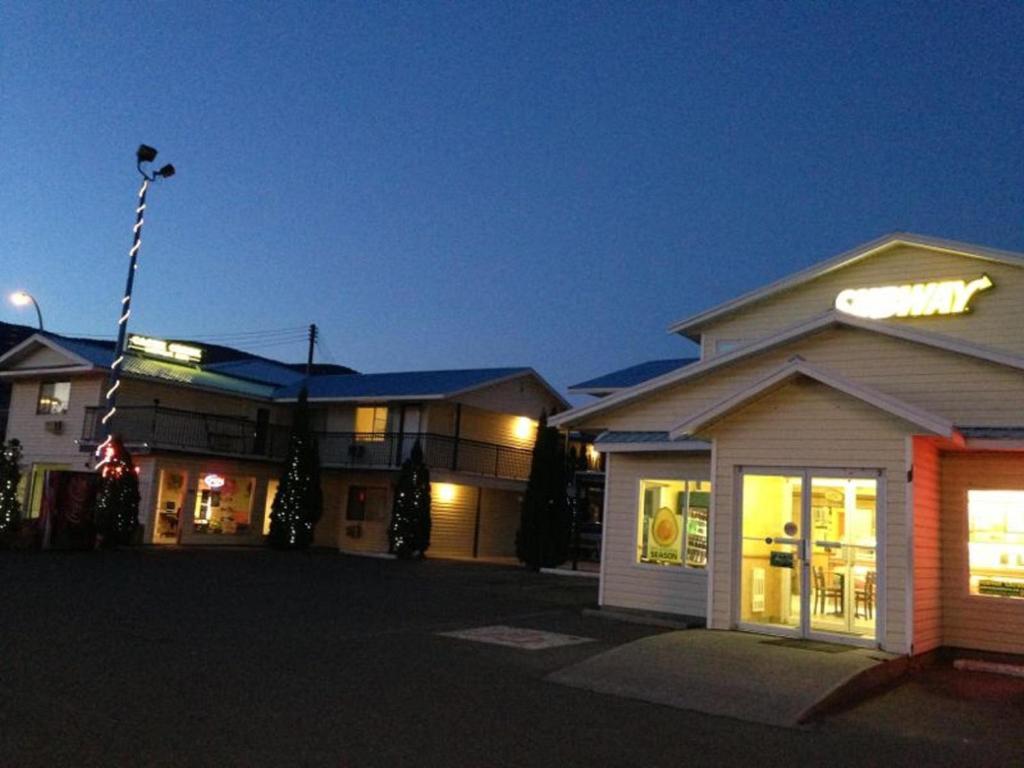 Cache Creek Inn Kültér fotó