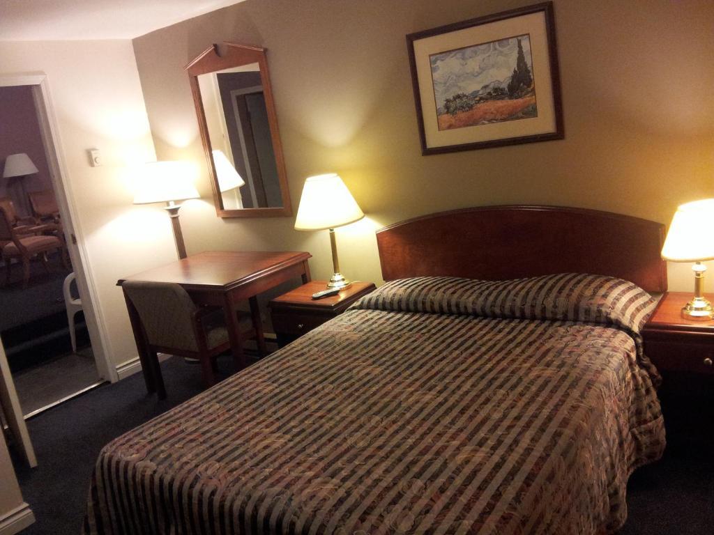 Cache Creek Inn Szoba fotó